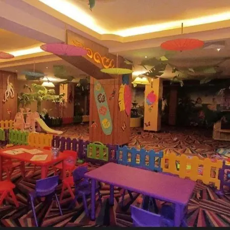 Lily Rin Grand * Bukarest